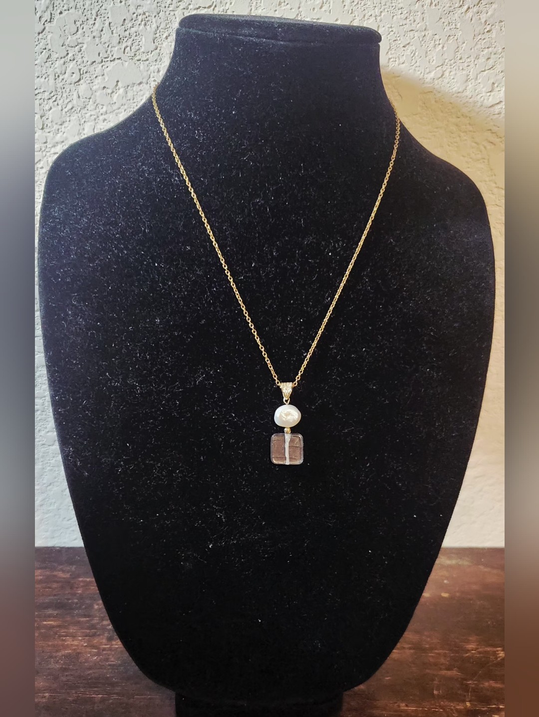 Mixed Lot Of Women Jewelry.